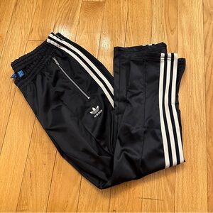 Adidas capris joggers